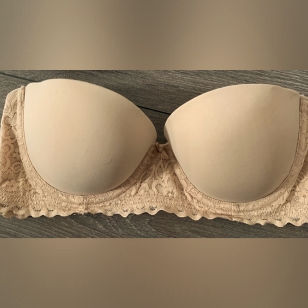 Strapless, Wireless Bra